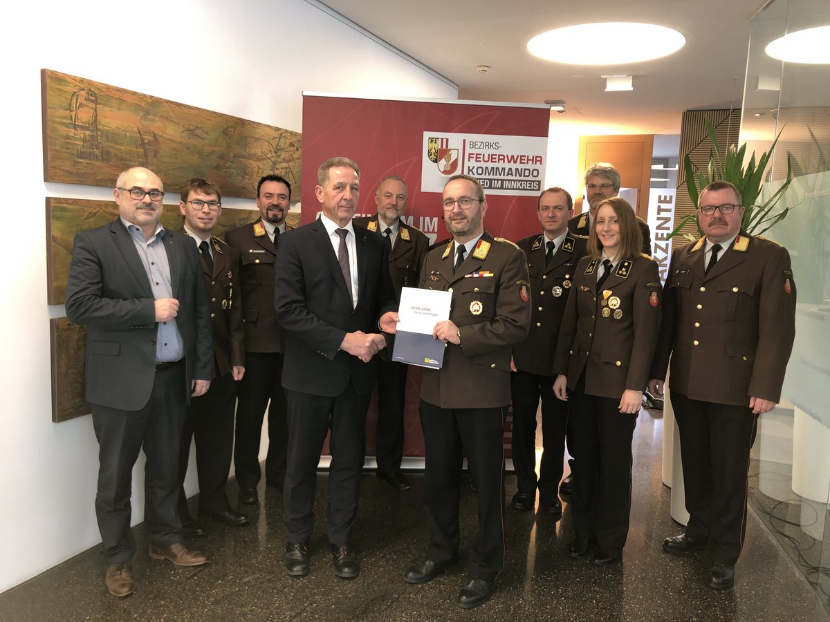 Sicher, regional und nachhaltig Raiffeisen und Feuerwehr eine starke